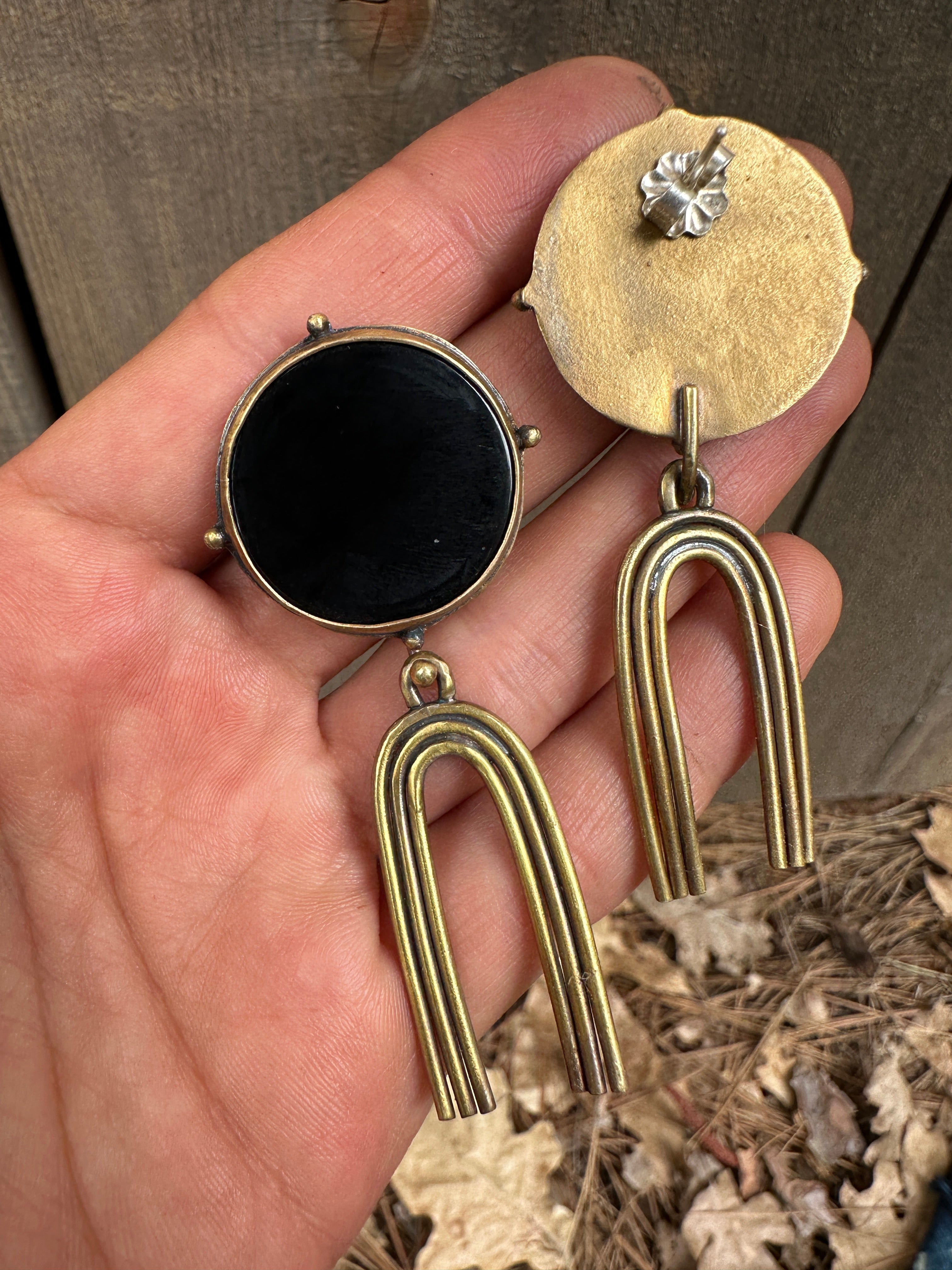 Black Onyx Circle Post Arch Earrings