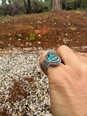 Little Bright Turquoise Ring // Size 5